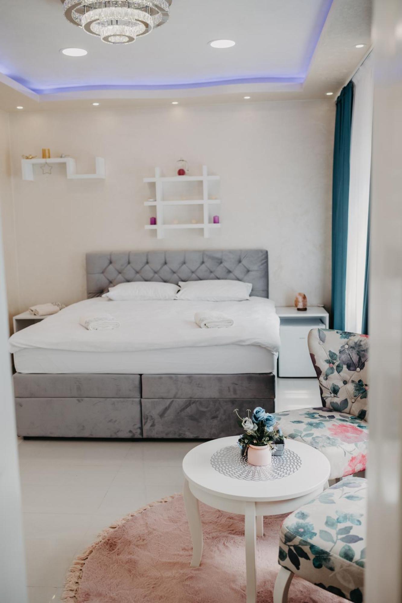Prenociste Park Bed & Breakfast Modrica Ngoại thất bức ảnh