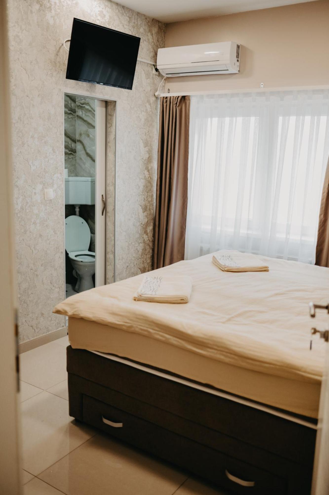 Prenociste Park Bed & Breakfast Modrica Ngoại thất bức ảnh