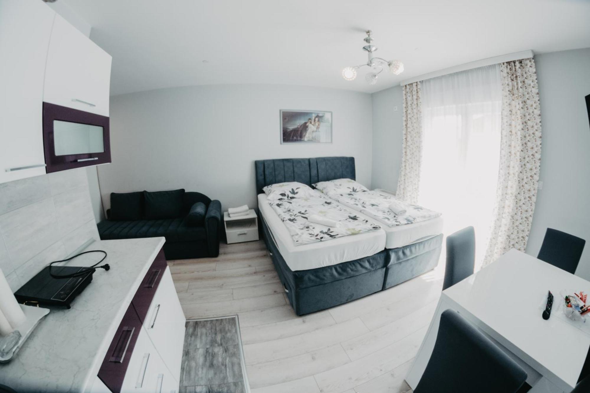 Prenociste Park Bed & Breakfast Modrica Ngoại thất bức ảnh