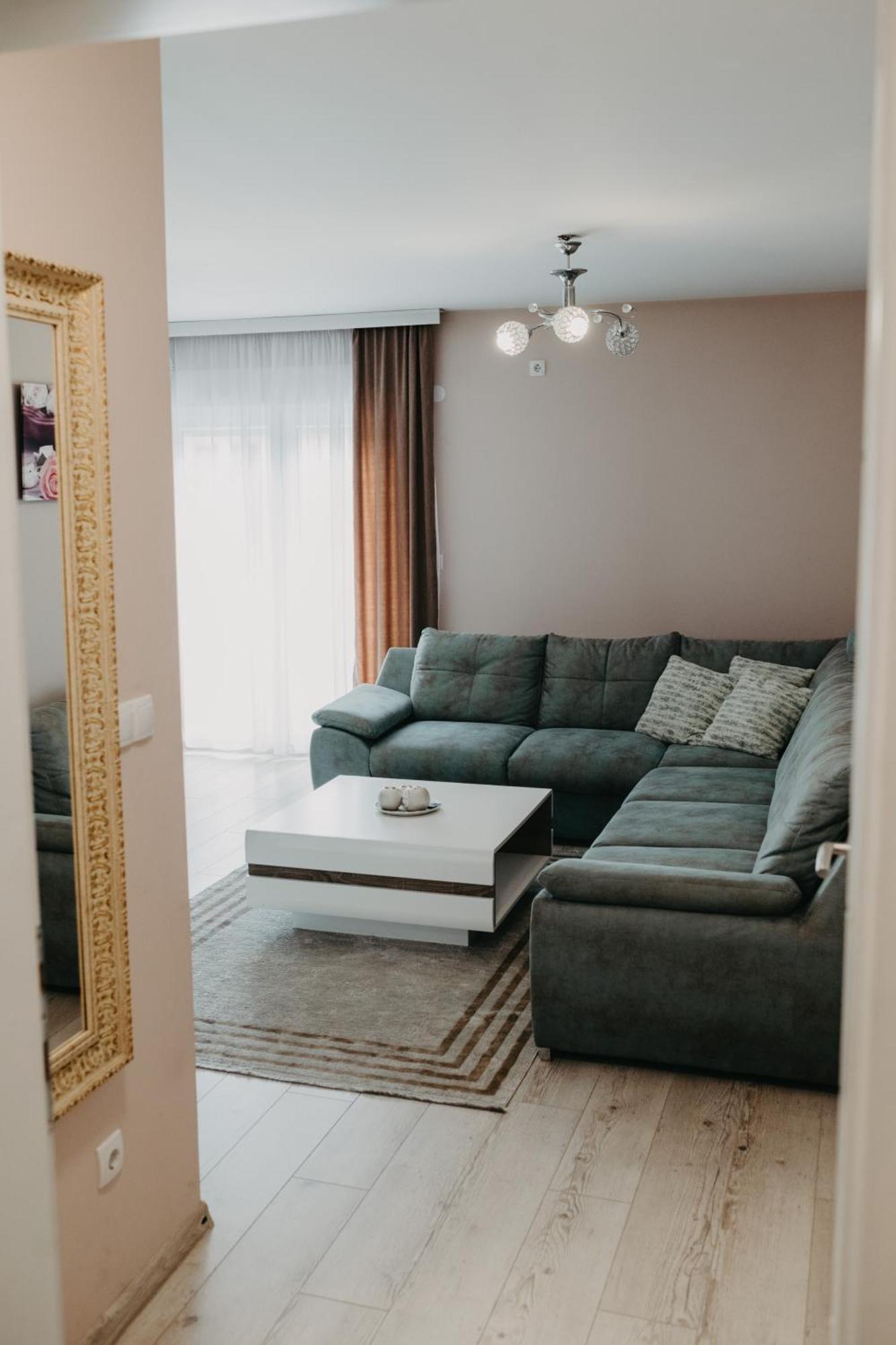 Prenociste Park Bed & Breakfast Modrica Ngoại thất bức ảnh