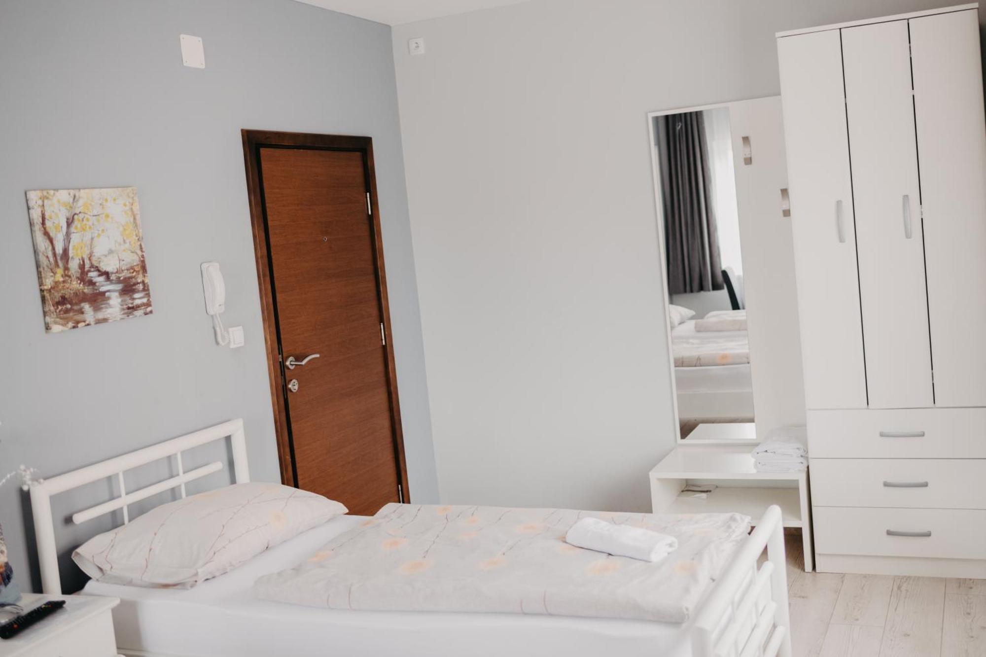Prenociste Park Bed & Breakfast Modrica Ngoại thất bức ảnh